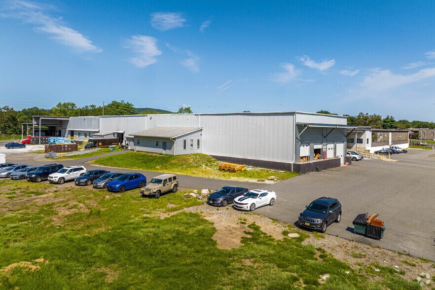 More Photos Of 101 Alexander Ave, Pompton Plains Warehouse For Lease