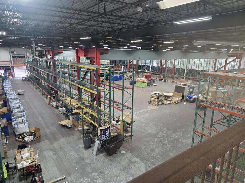 More Photos Of 12 Wright Way, Oakland Warehouse For Lease