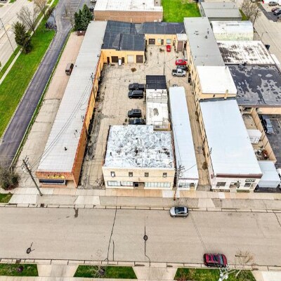 More Photos Of 107-121 N Douglas St, Appleton Storefront Retail Office For Sale