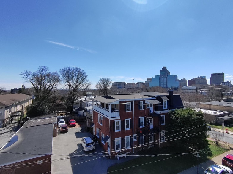 More Photos Of 131 W 18th St, Wilmington Multifamily For Sale