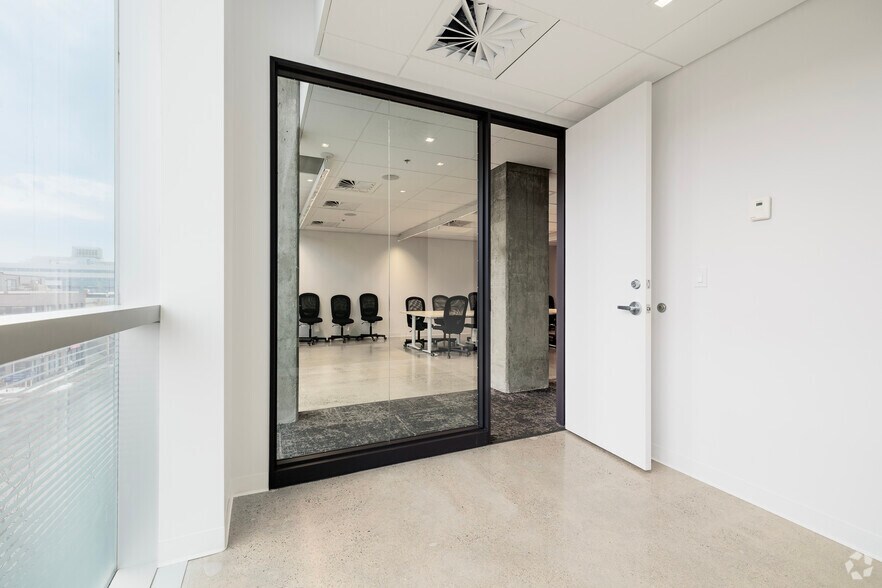 More Photos Of 7236 St Waverly, Montréal Office Residential For Lease