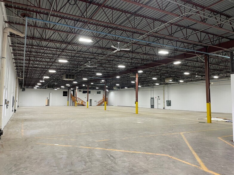 More Photos Of 1399 Blue Hills Ave, Bloomfield Light Manufacturing For Lease