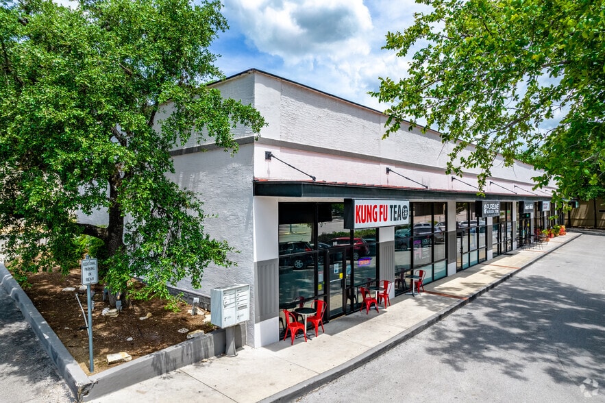 More Photos Of 5231 Broadway St, San Antonio Storefront Retail Office For Lease
