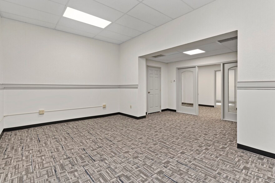 More Photos Of 2300 Gettysburg Rd, Camp Hill Medical For Lease