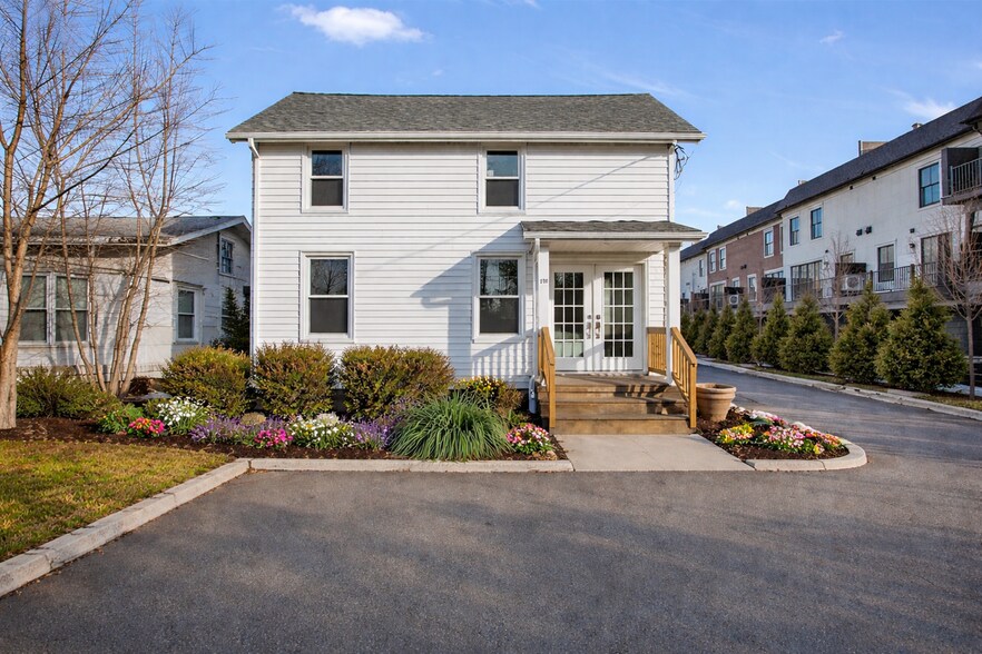 Primary Photo Of 150 Bedford Rd, Armonk Office Residential For Sale