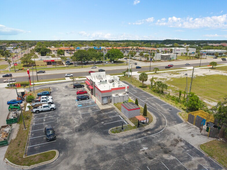 More Photos Of 3250 W Vine St, Kissimmee General Retail For Sale