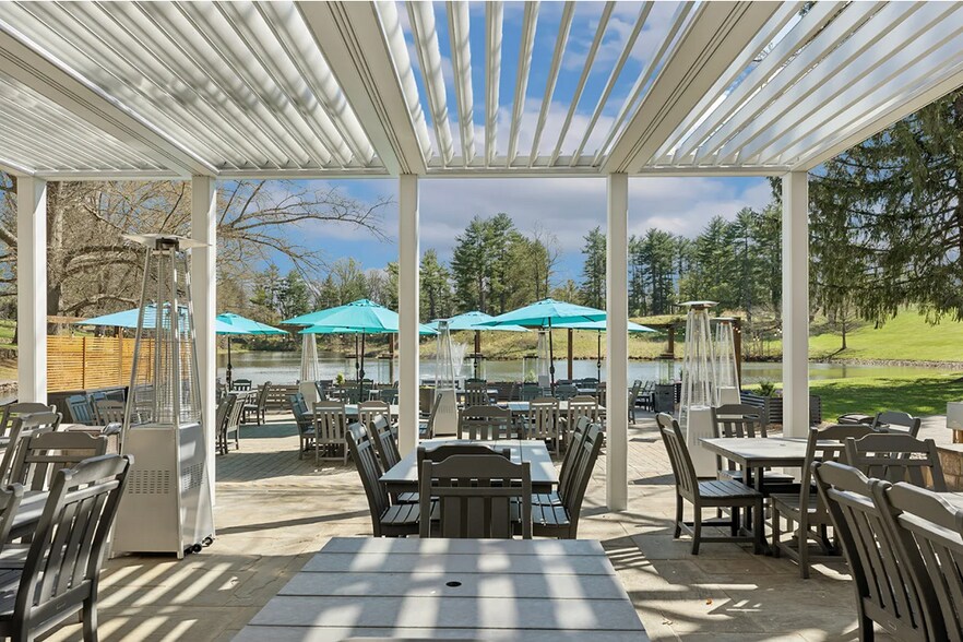 More Photos Of 6809 Airlie Rd, Warrenton Hotel For Sale