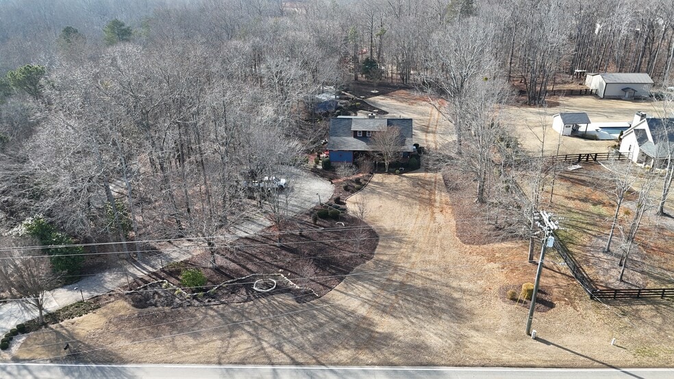 More Photos Of 7990 Bethel Rd, Gainesville Multifamily For Sale