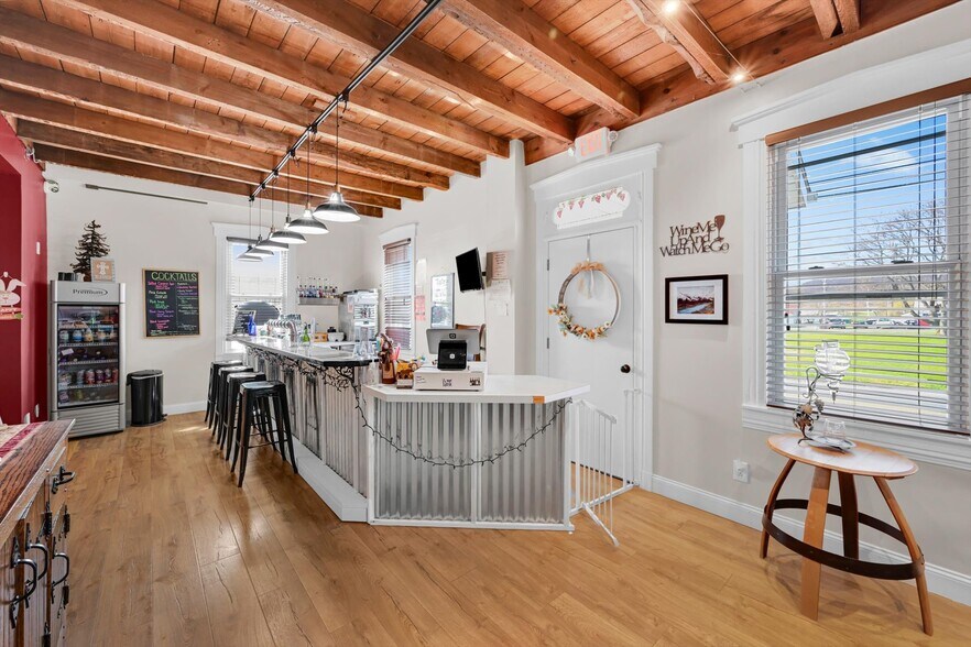 More Photos Of 9684 Old 22, Bethel Restaurant For Sale