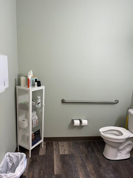 More Photos Of 305 S Childs St, Leesburg Medical For Sale