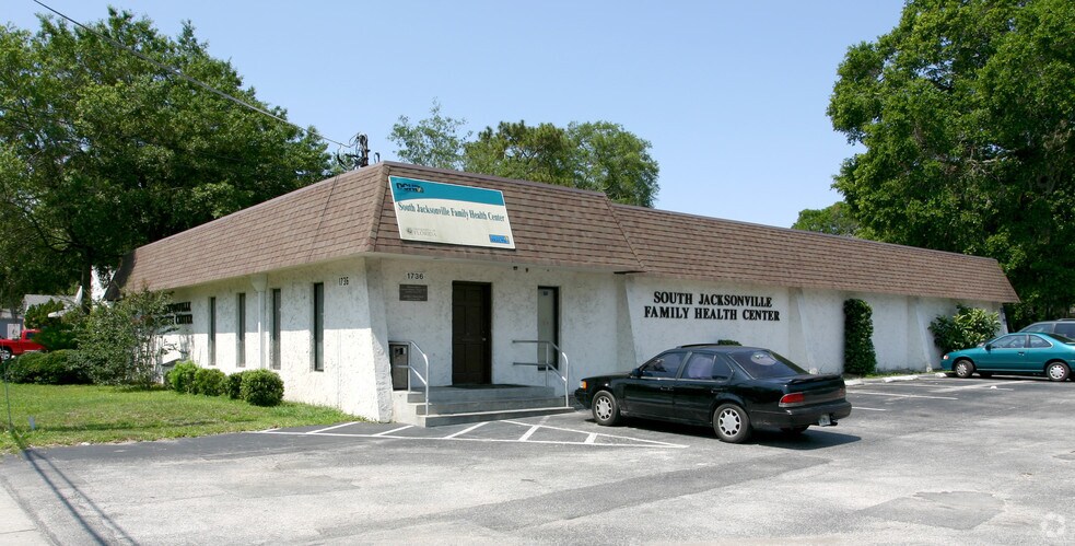 More Photos Of 1736 University Blvd S, Jacksonville Medical For Lease