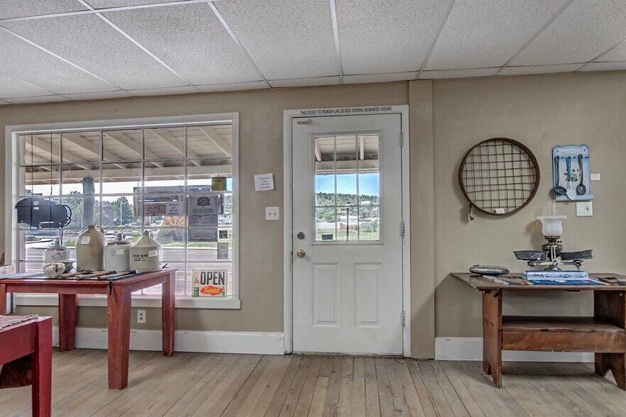 More Photos Of 216 W Main St, Payson General Retail For Sale