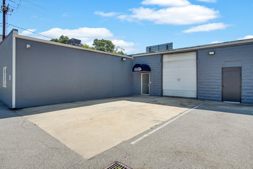 More Photos Of 1180 S Cameron St, Harrisburg Light Manufacturing For Sale