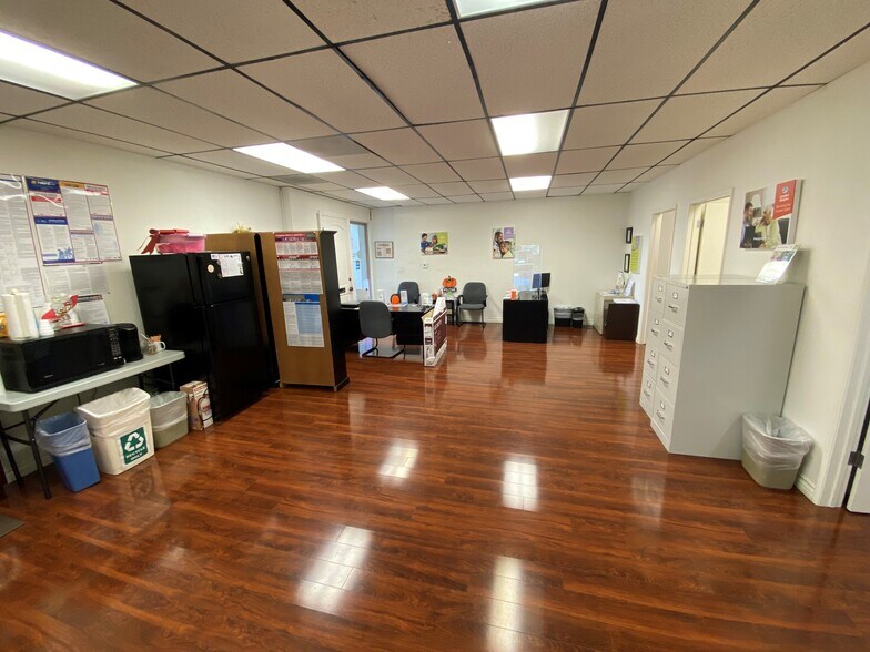 More Photos Of 25124 Narbonne Ave, Lomita Office For Lease