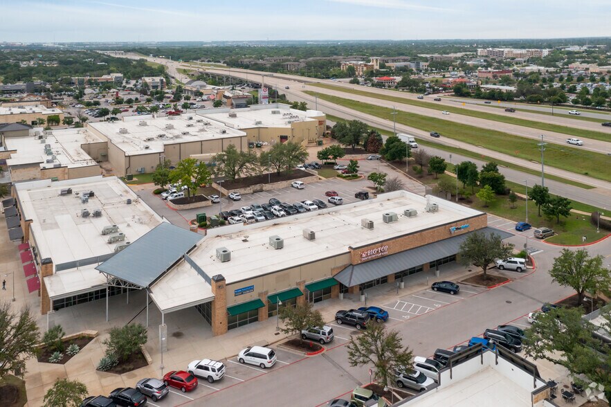More Photos Of 1890 Ranch - 1335 E Whitestone Blvd, Cedar Park, Cedar Park General Retail For Lease