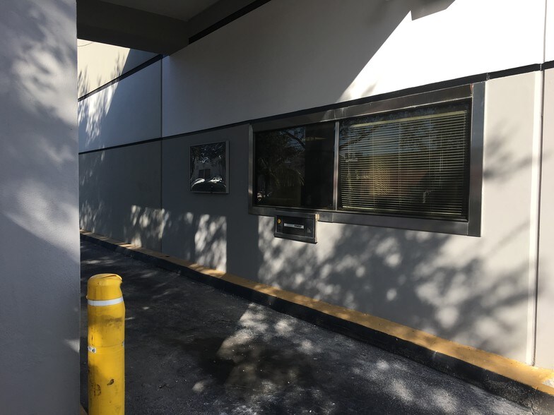 More Photos Of 5400-5416 NW 72nd Ave, Miami Unknown For Lease