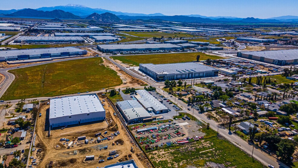 More Photos Of 22850 Perry St, Perris Manufacturing For Sale