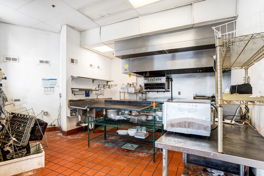 More Photos Of 4343 Manchester Ave, Saint Louis Apartments For Lease