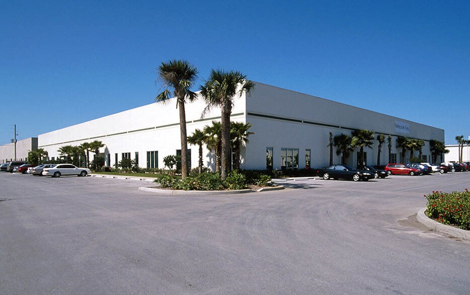 More Photos Of 12397 Belcher Rd S, Largo Manufacturing For Lease