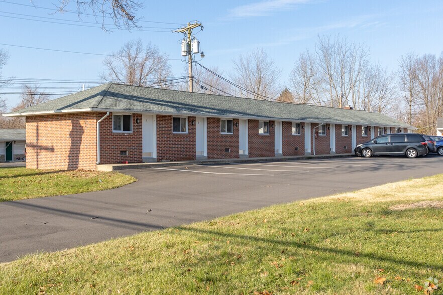 More Photos Of 1290 Route 130, Windsor Hotel For Sale