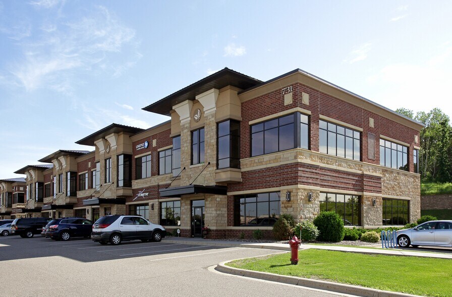 More Photos Of 731 Bielenberg Dr, Woodbury Office For Sale