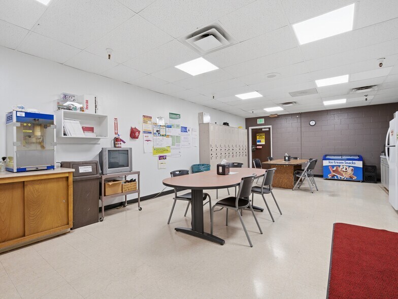 More Photos Of 563 Sandhill Ln, Grand Junction Refrigeration Cold Storage For Sale