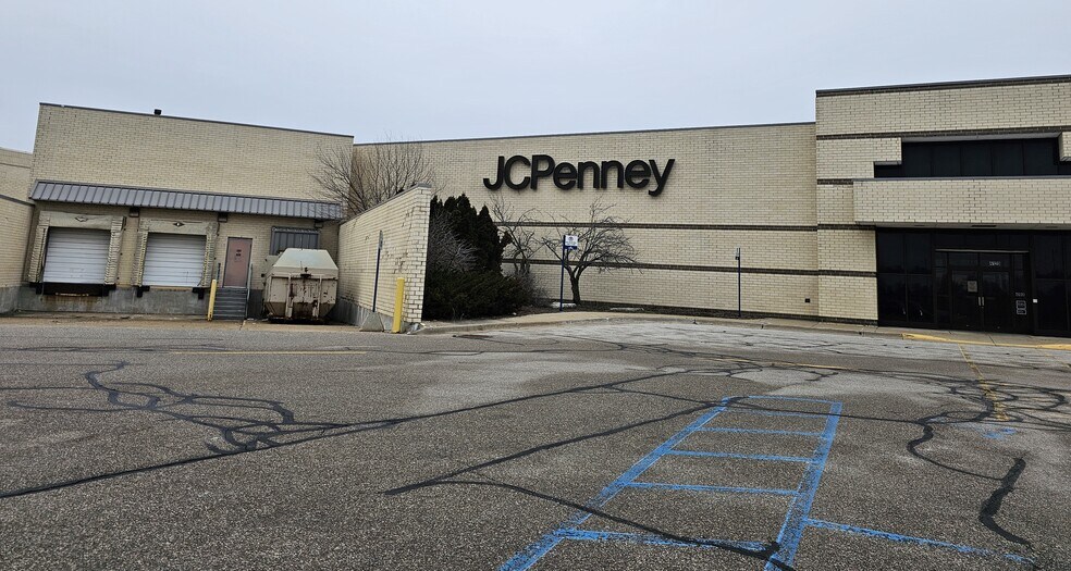 More Photos Of 4129 Wilder Rd, Bay City General Retail For Sale