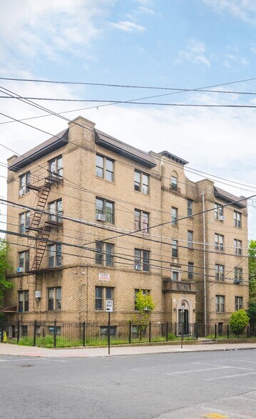 Primary Photo Of 4 W 4th St, Mount Vernon Apartments For Sale