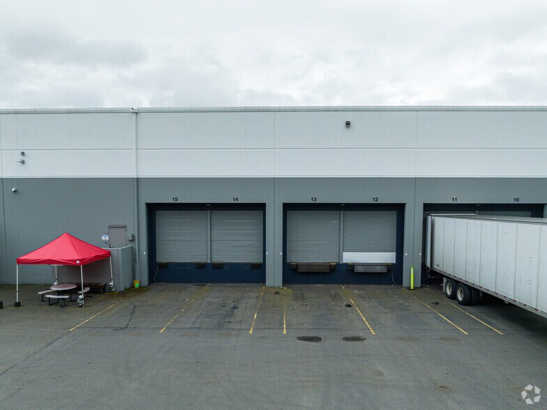 More Photos Of 21318-21420 64th Ave S, Kent Warehouse For Lease