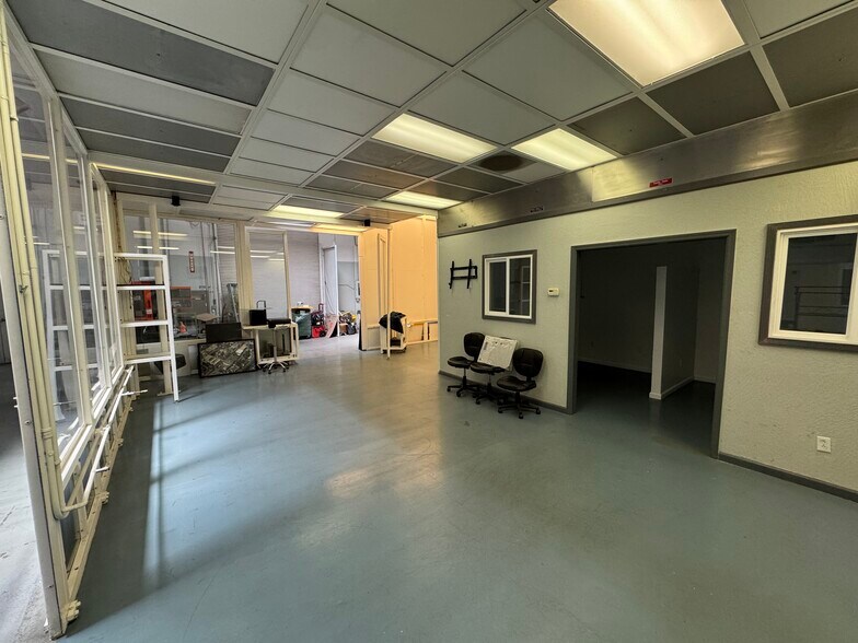 More Photos Of 2185 Ronald St, Santa Clara Warehouse For Sale