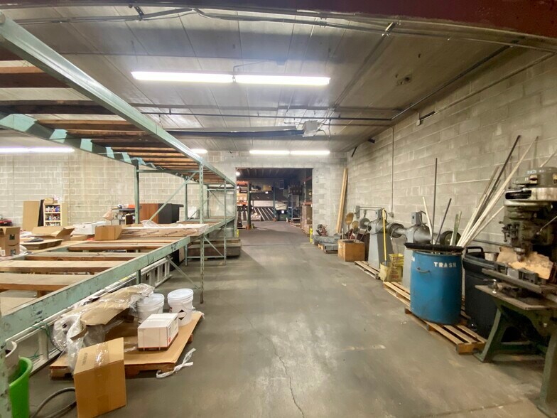 More Photos Of 21 N 12th St, Belleville Industrial For Sale