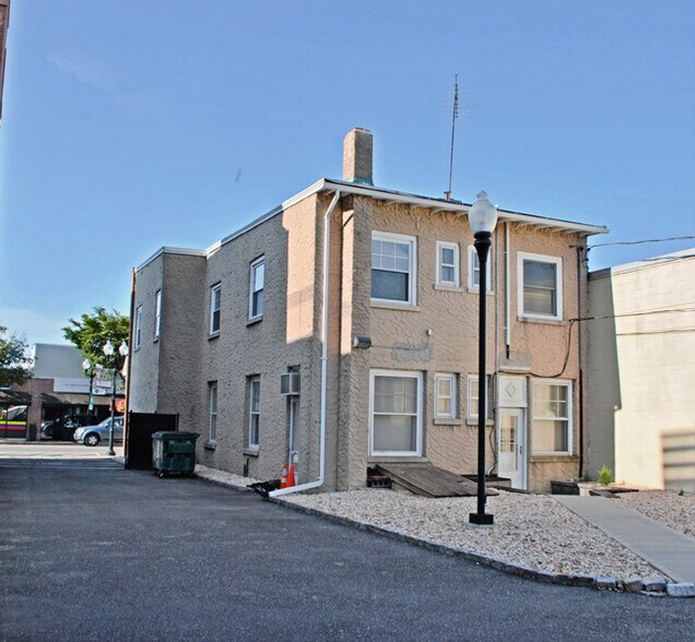 More Photos Of 125 E Main St, Patchogue Storefront Retail Residential For Sale