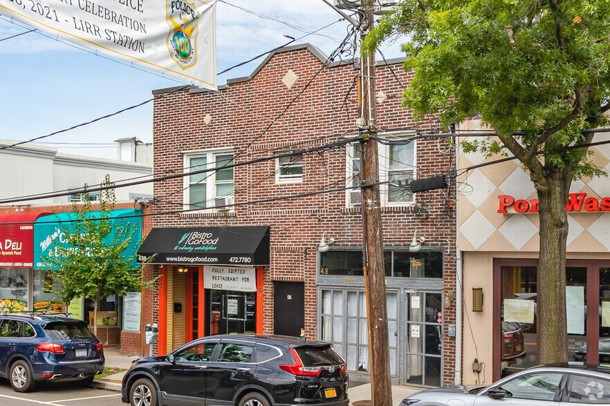 More Photos Of 43 Main St, Port Washington General Retail For Lease
