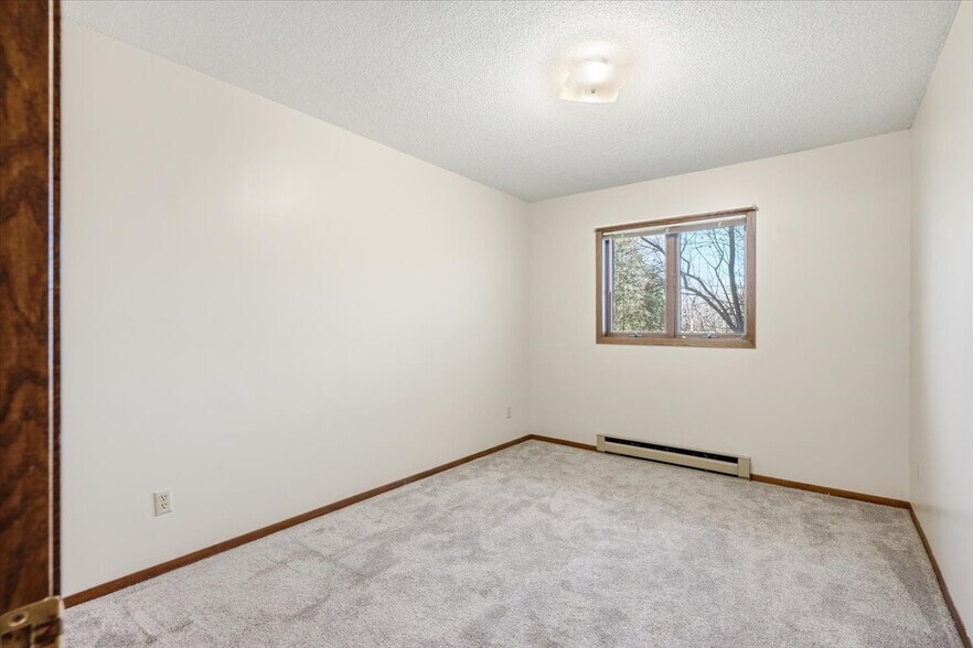 More Photos Of 754 E 11th St, New Richmond Apartments For Sale