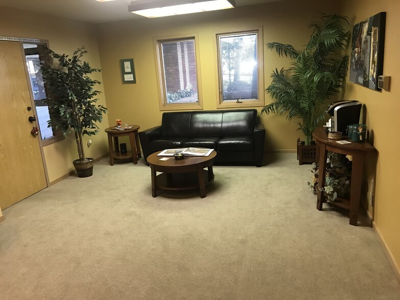 More Photos Of 375 E Horsetooth Rd, Fort Collins Office Residential For Lease