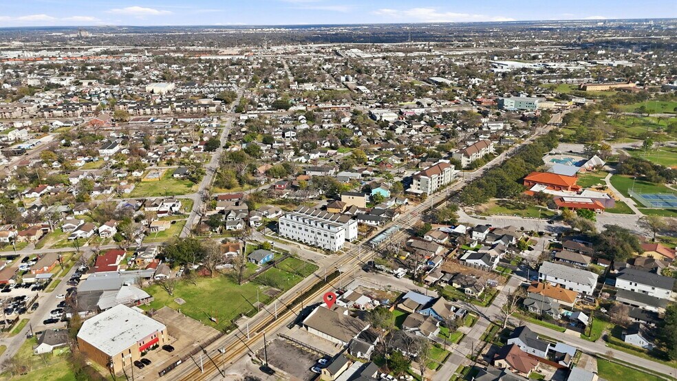 More Photos Of 3911 Fulton St, Houston Religious Facility For Lease