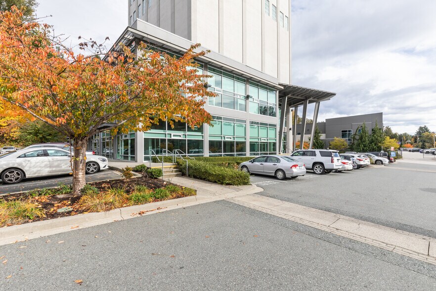 More Photos Of 34077 Gladys Ave, Abbotsford Office For Lease