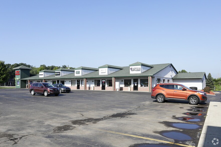 More Photos Of 2010 S 11th St, Niles Storefront For Lease