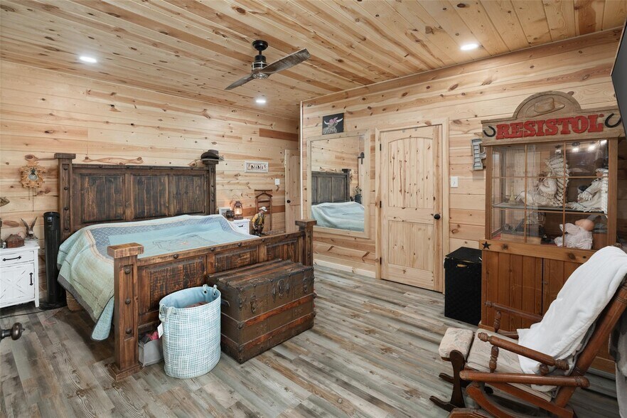 More Photos Of 1050 County Road 5025, Leonard Lodge Meeting Hall For Sale