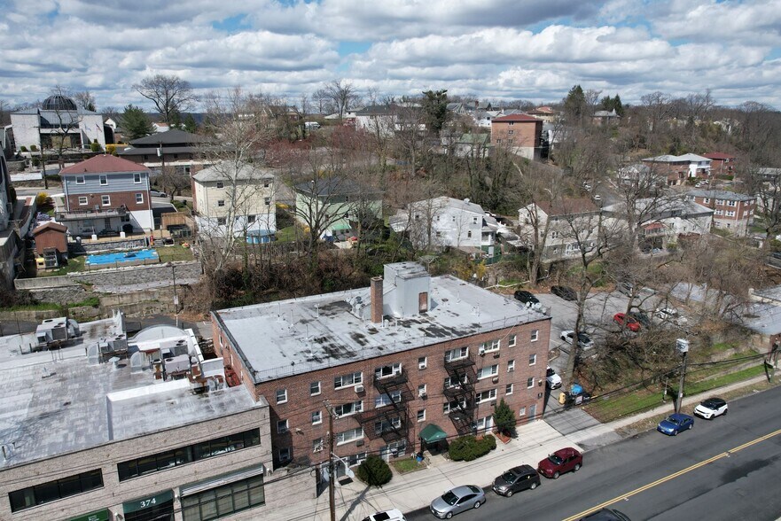 More Photos Of 376-380 McLean Ave, Yonkers Apartments For Sale