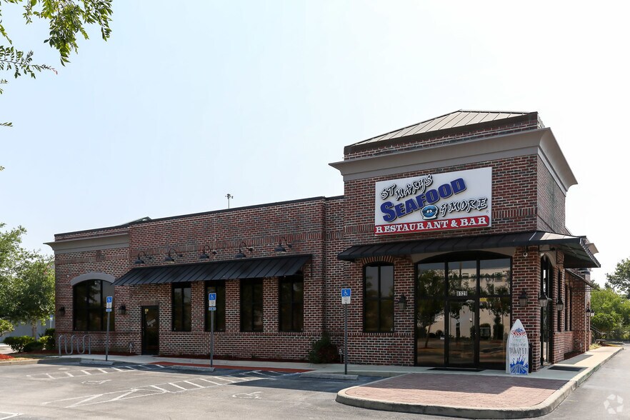 More Photos Of 8129 Point Meadows Way, Jacksonville Restaurant For Sale