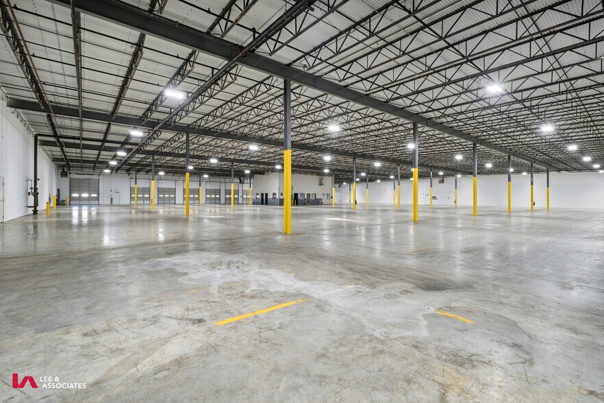 More Photos Of 1202 Royal Dr, Conyers Warehouse For Sale