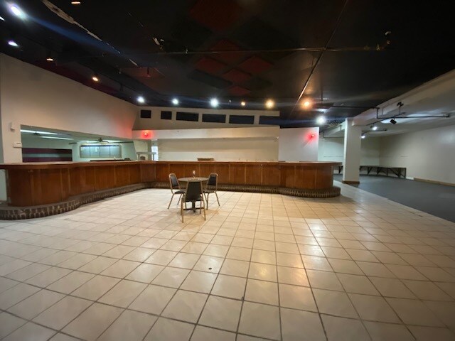 More Photos Of 2525 Dixon St, Stevens Point Light Manufacturing For Lease