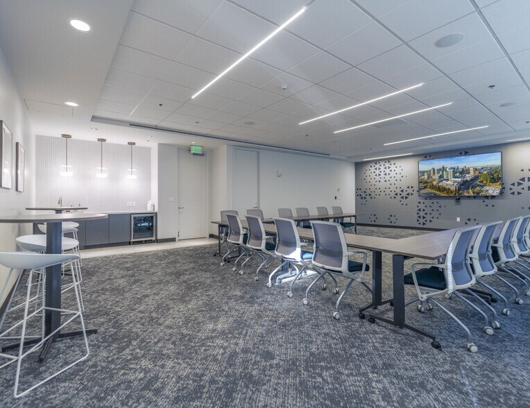 More Photos Of 1120 112th Ave NE, Bellevue Office For Lease