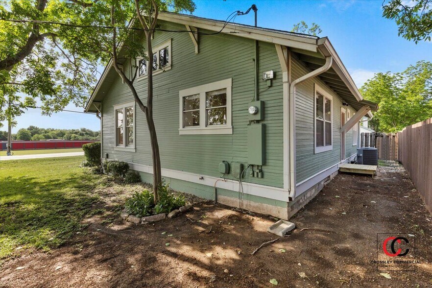 More Photos Of 205 S FM 1660, Hutto Office Residential For Sale