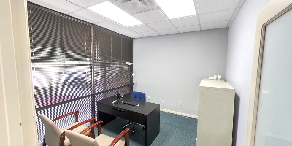 More Photos Of 5610 Fort Caroline Rd, Jacksonville Office For Sale