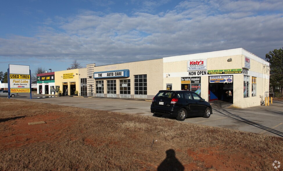 More Photos Of 4545 Lawrenceville Hwy NW, Lilburn Auto Repair For Sale