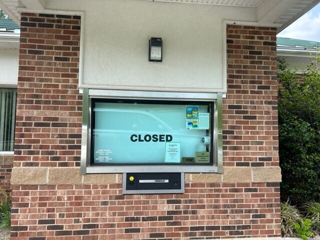 More Photos Of 48 Animal Clinic Rd, Stuart Bank For Lease