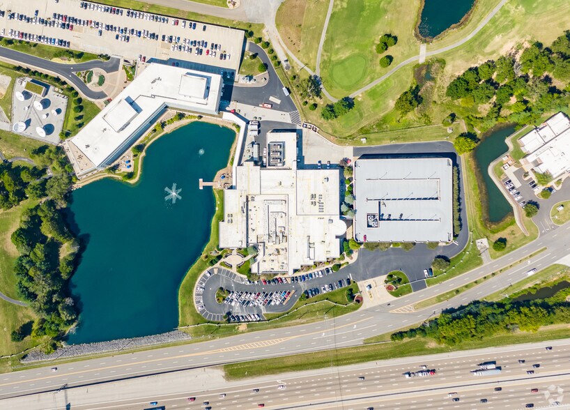 More Photos Of 9721 Sherrill Blvd, Knoxville Office For Lease