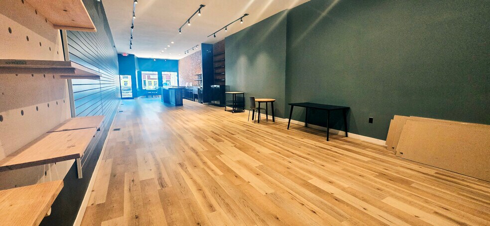 More Photos Of 22 S Main St, Miamisburg Storefront Retail Residential For Sale